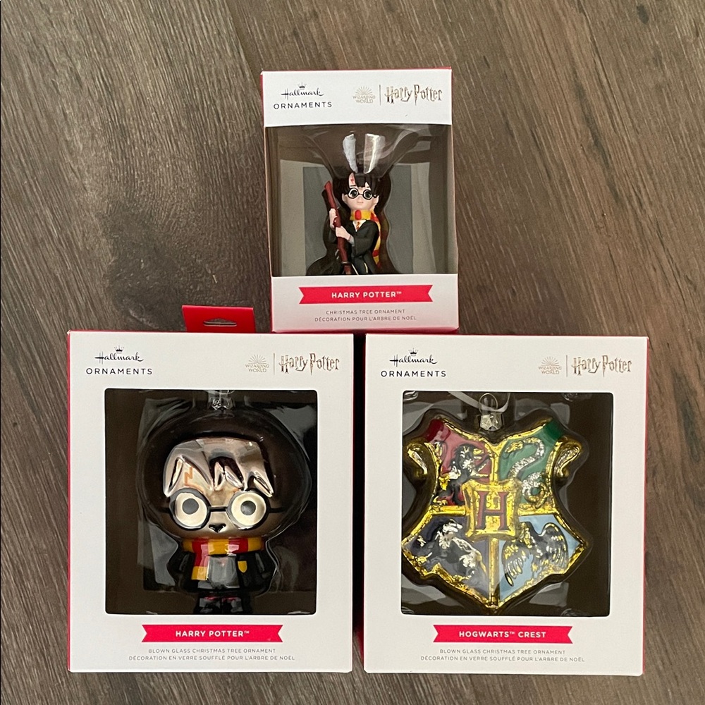Hallmark Harry Potter Ornament Trio - Red, Black, Gold